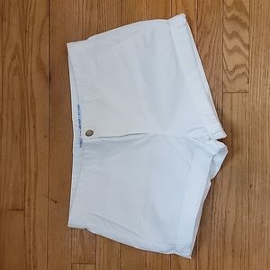 EUC GAP Girlfriend 4" Short